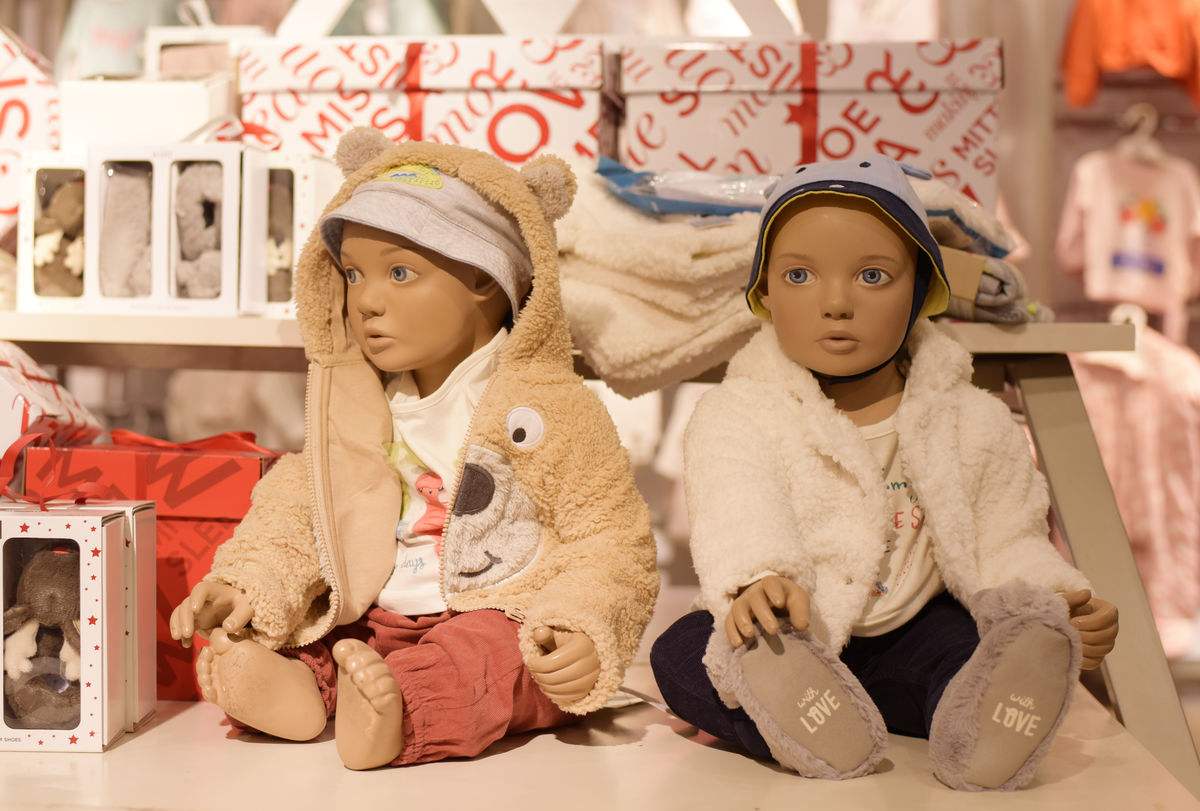 爬行墊藏風險 童裝甲醛超標 爬行墊藏風險 童裝甲醛超標