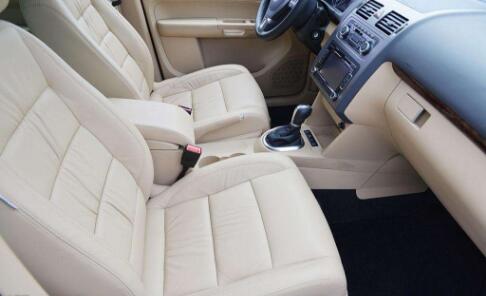 高溫夏季汽車甲醛超標十倍不止？如何除甲醛成為難題