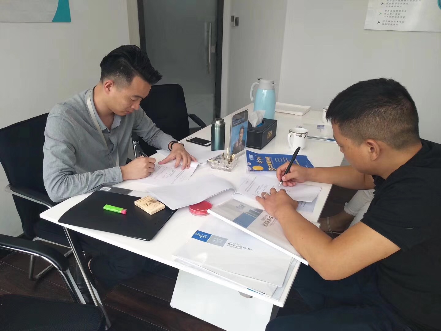 熱烈祝賀許總簽約創(chuàng)綠家荊州市區(qū)級(jí)代理！