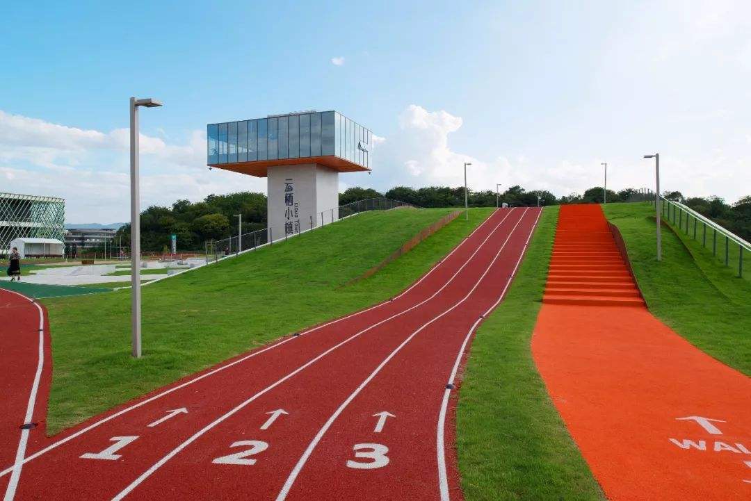 對“毒跑道”說不，中小學塑膠跑道出強制新國標：甲醛不得高于0.4mg