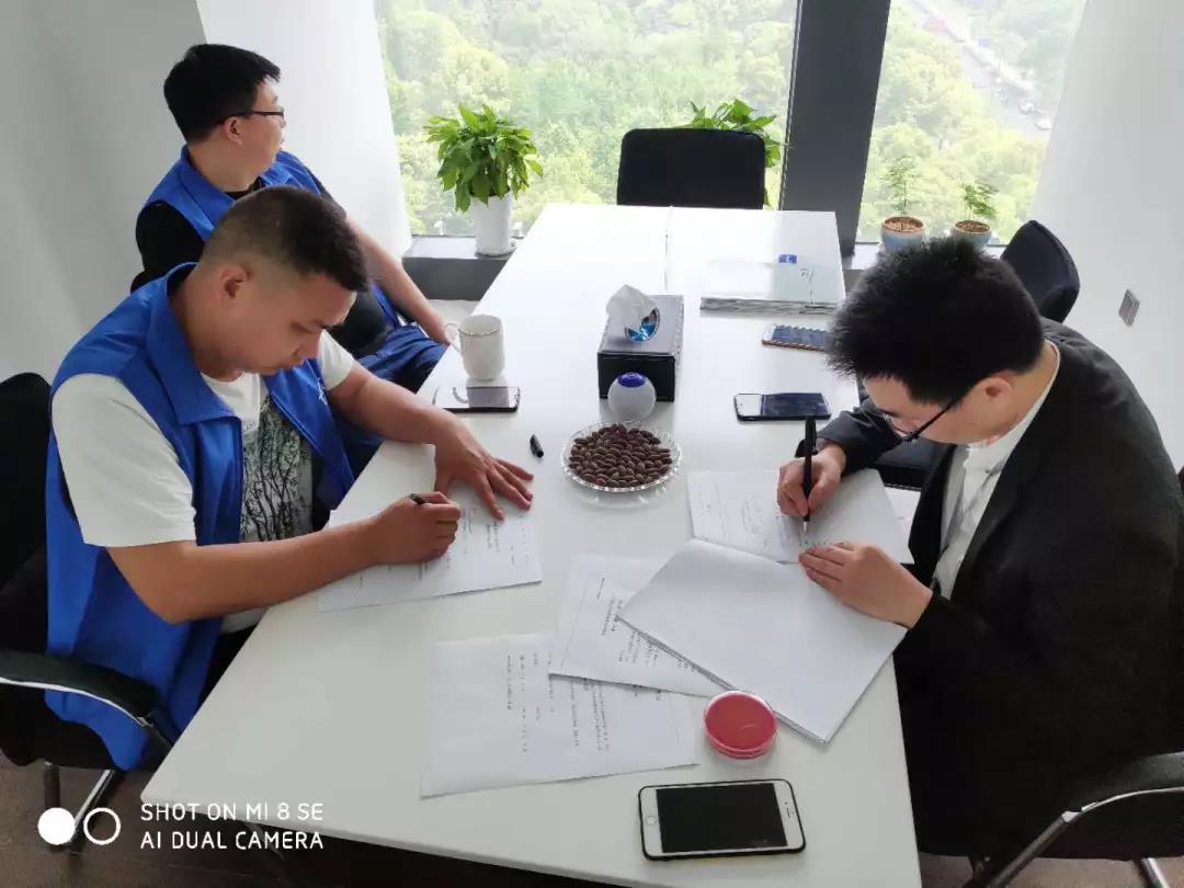 熱烈祝賀劉總、夏總簽約創(chuàng)綠家河南省安陽市縣級(jí)代理！